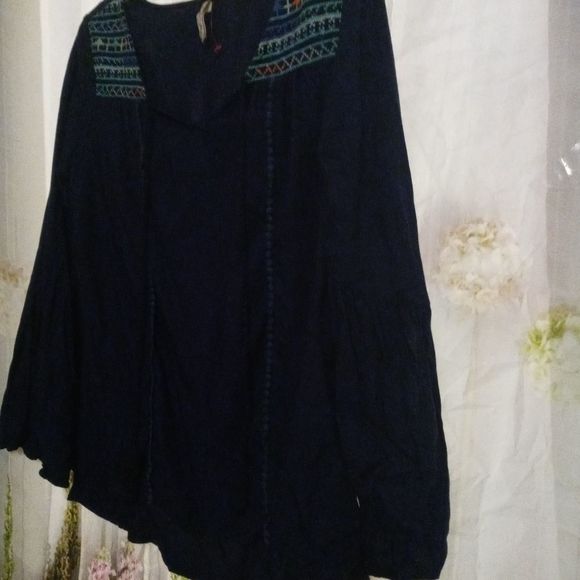 Red Camel Boho Embroidered Top - Picture 8 of 10